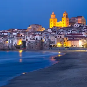 cefalu-in-summer.sicilyhotelsitaly.net/