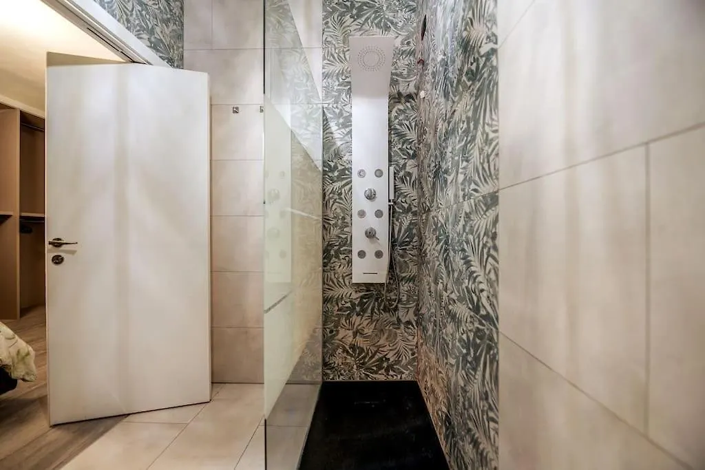 Apartment Idromassaggio Doppia - Ango House Seregno